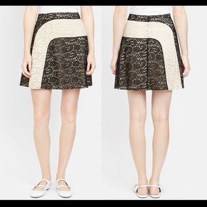 NEW $950 Carven French‎ Lace Contrast Wave Skirt Noir [SZ 36 ]